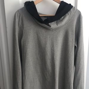 Satva 95% Organic Cotton Hooded Top